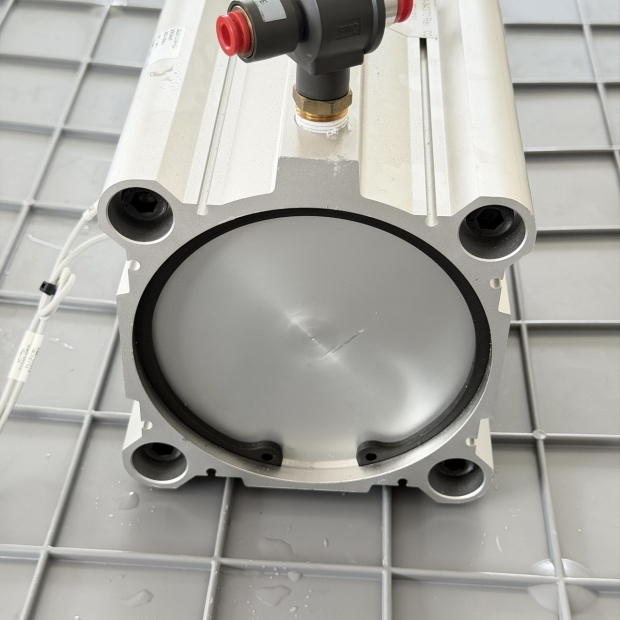 0010-34370 _7_.jpg