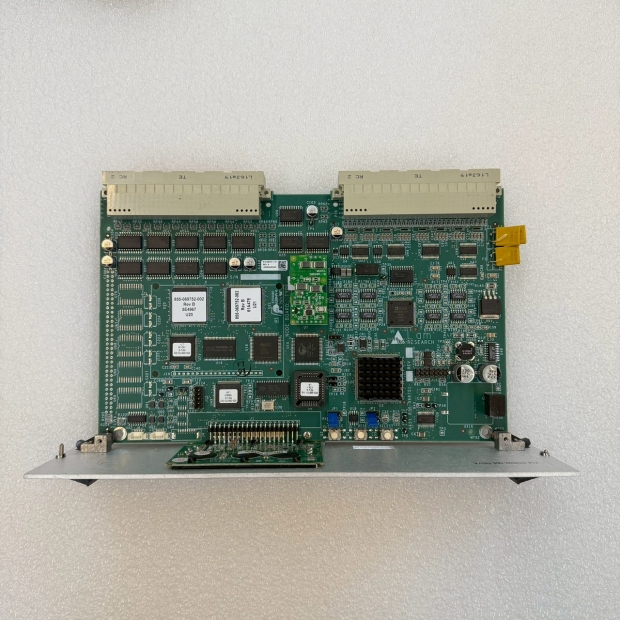 LAM 810-069751-116 _3_.jpg